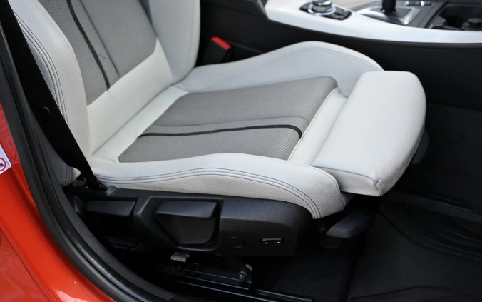 BMW Seria 1 cena 31900 przebieg: 345000, rok produkcji 2012 z Łeba małe 596